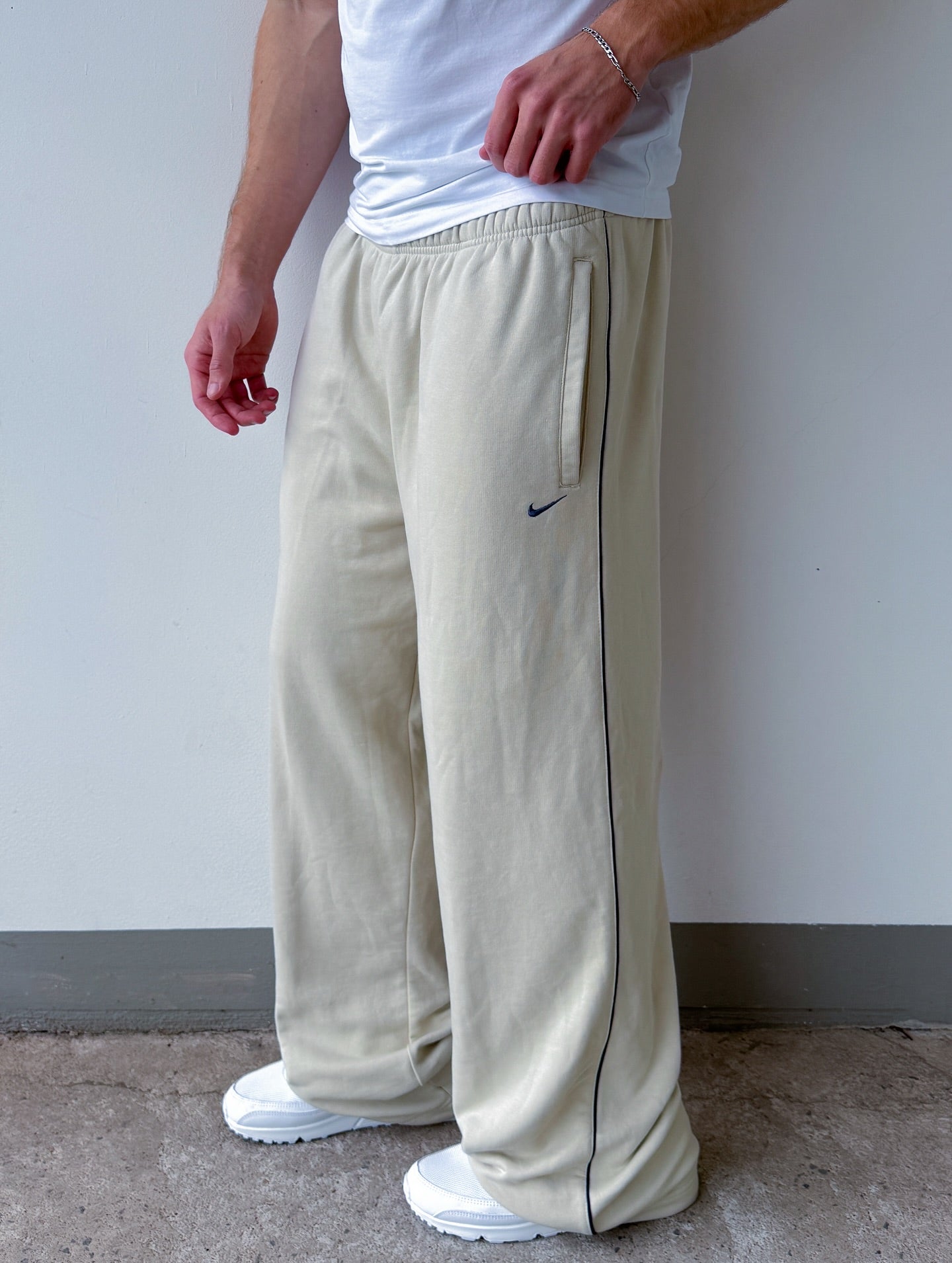 Velvet Graphic Sweats