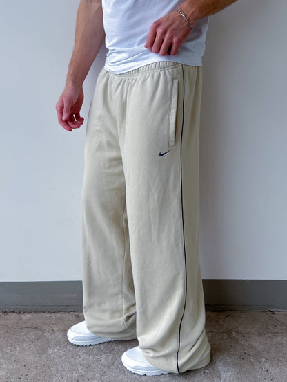 Velvet Graphic Sweats